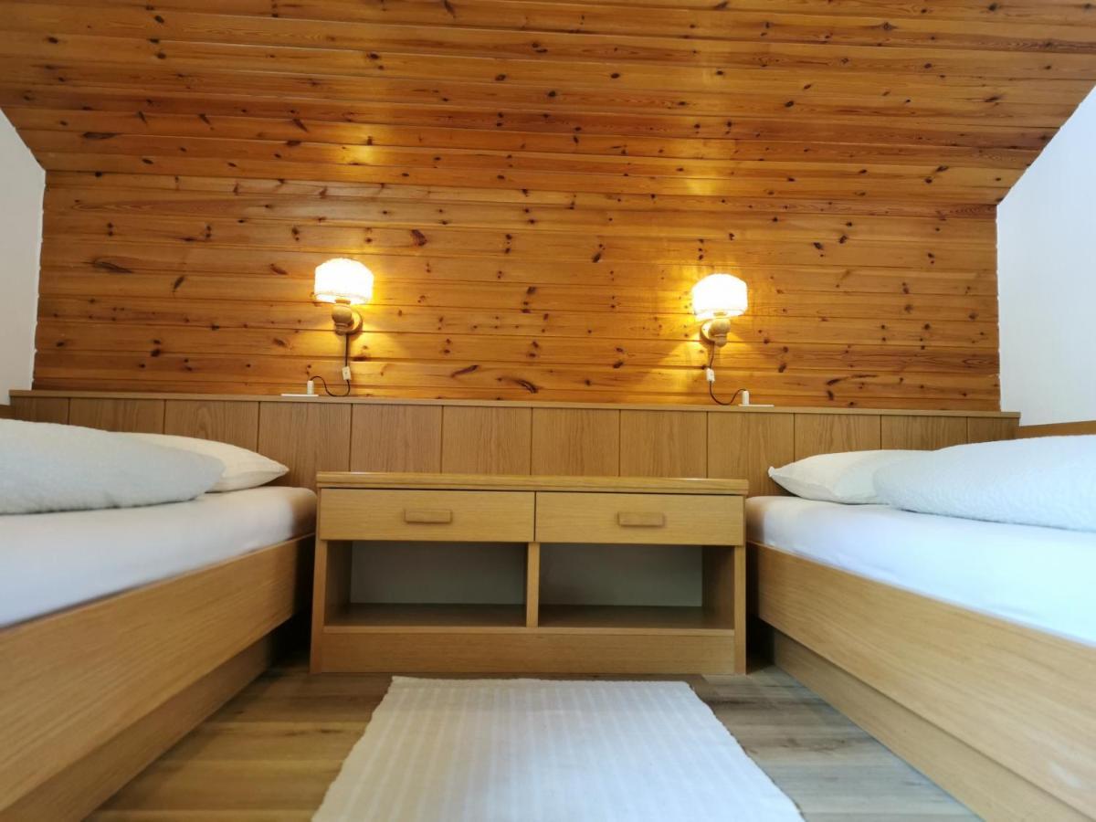 Apartments Steger Sand In Taufers カンポ・トゥーレス エクステリア 写真