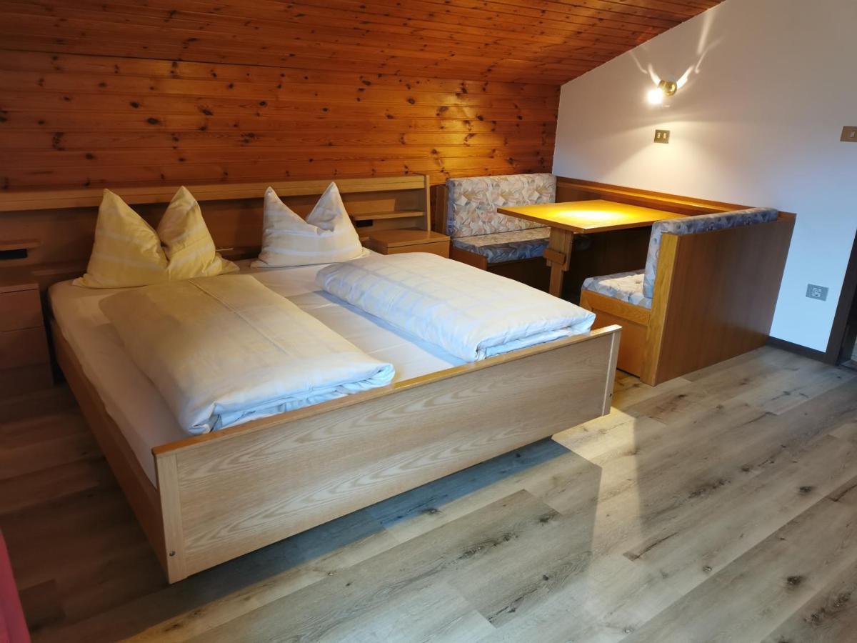 Apartments Steger Sand In Taufers カンポ・トゥーレス エクステリア 写真